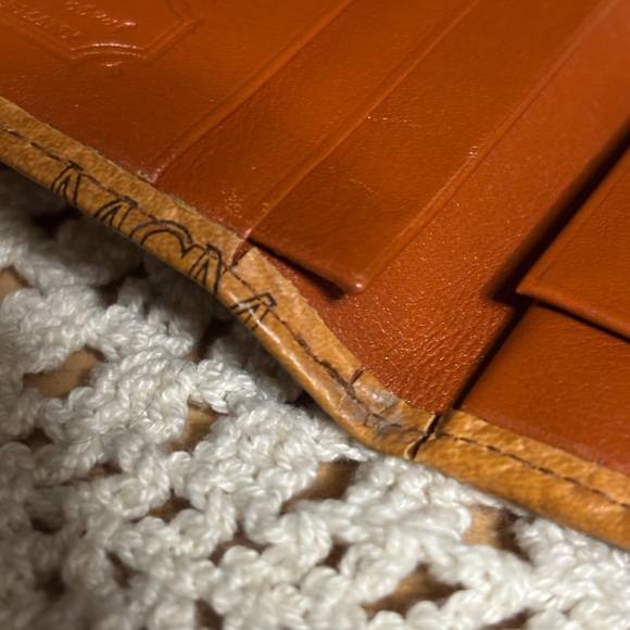 MCM Monogram Bifold Wallet - Picture 14 of 14